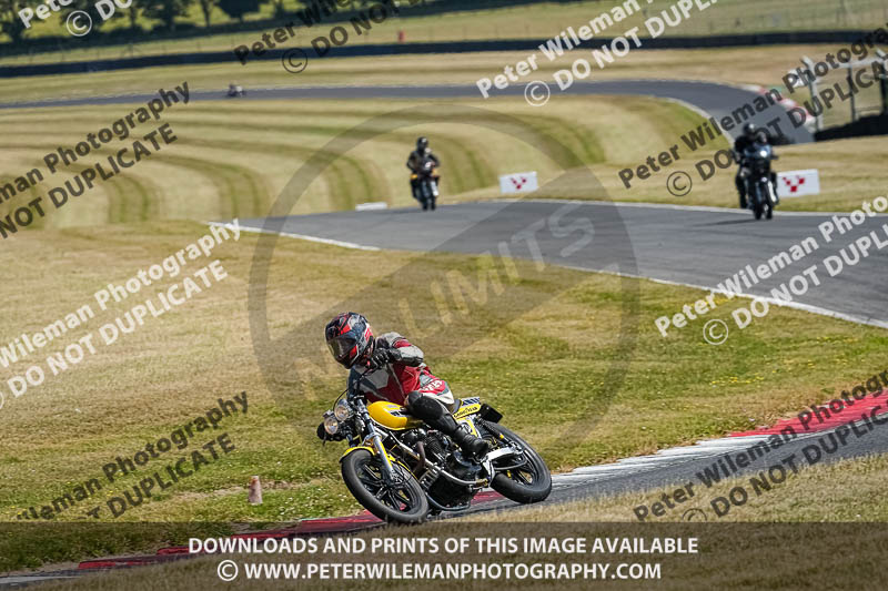 cadwell park;cadwell park photographs;cadwell trackday photographs;enduro digital images;event digital images;eventdigitalimages;peter wileman photography;racing digital images;trackday digital images;trackday photos